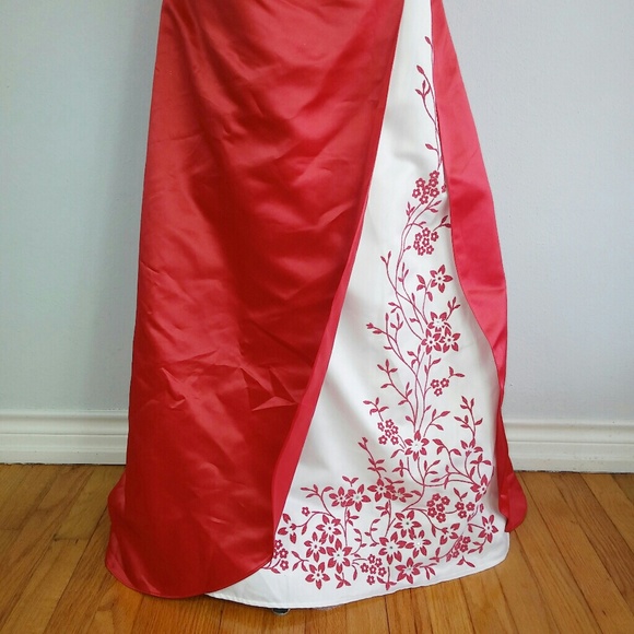 Sally USA Red Ball Gown Peep Floral Beading 3XL - Picture 3 of 8